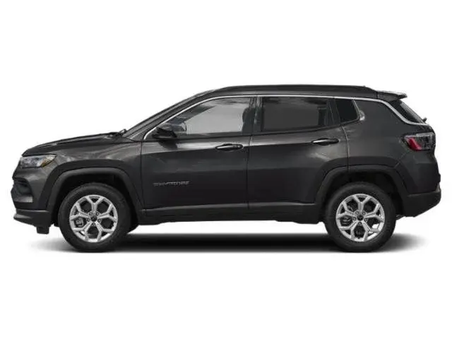 2026 Jeep Compass Altitude 4X4 photo 3