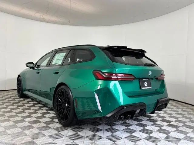 2027 BMW M5 M5 Touring photo 5