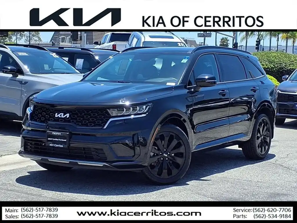 2023 Kia Sorento S AT's photo