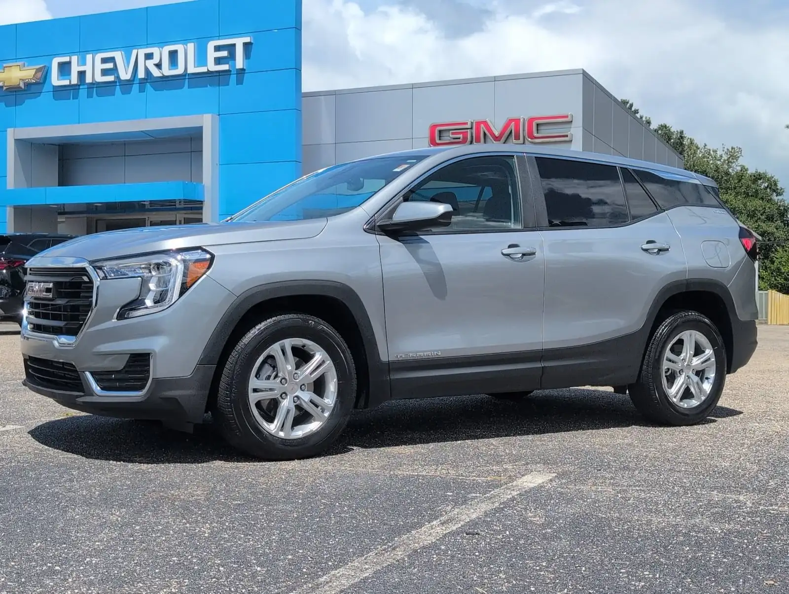 2024 GMC Terrain SLE AWD's photo