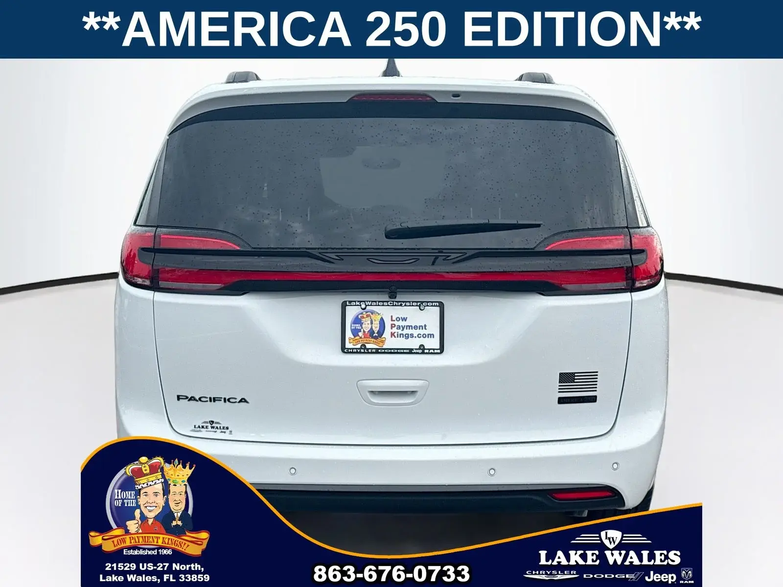 2027 Chrysler Pacifica Select photo 5