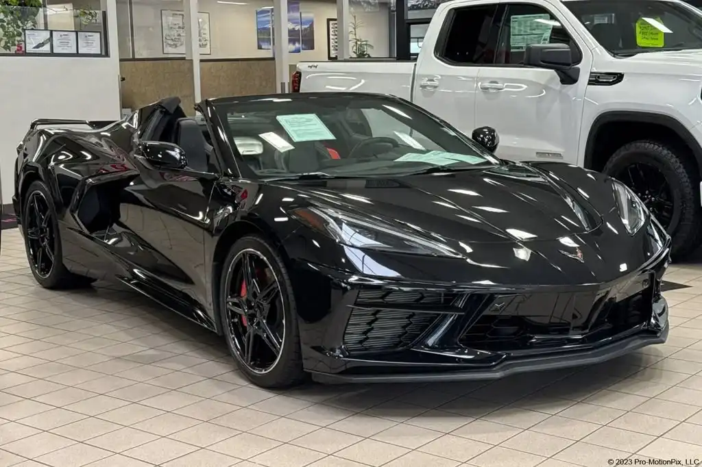 2022 Chevrolet Corvette Stingray Convertible 2LT's photo