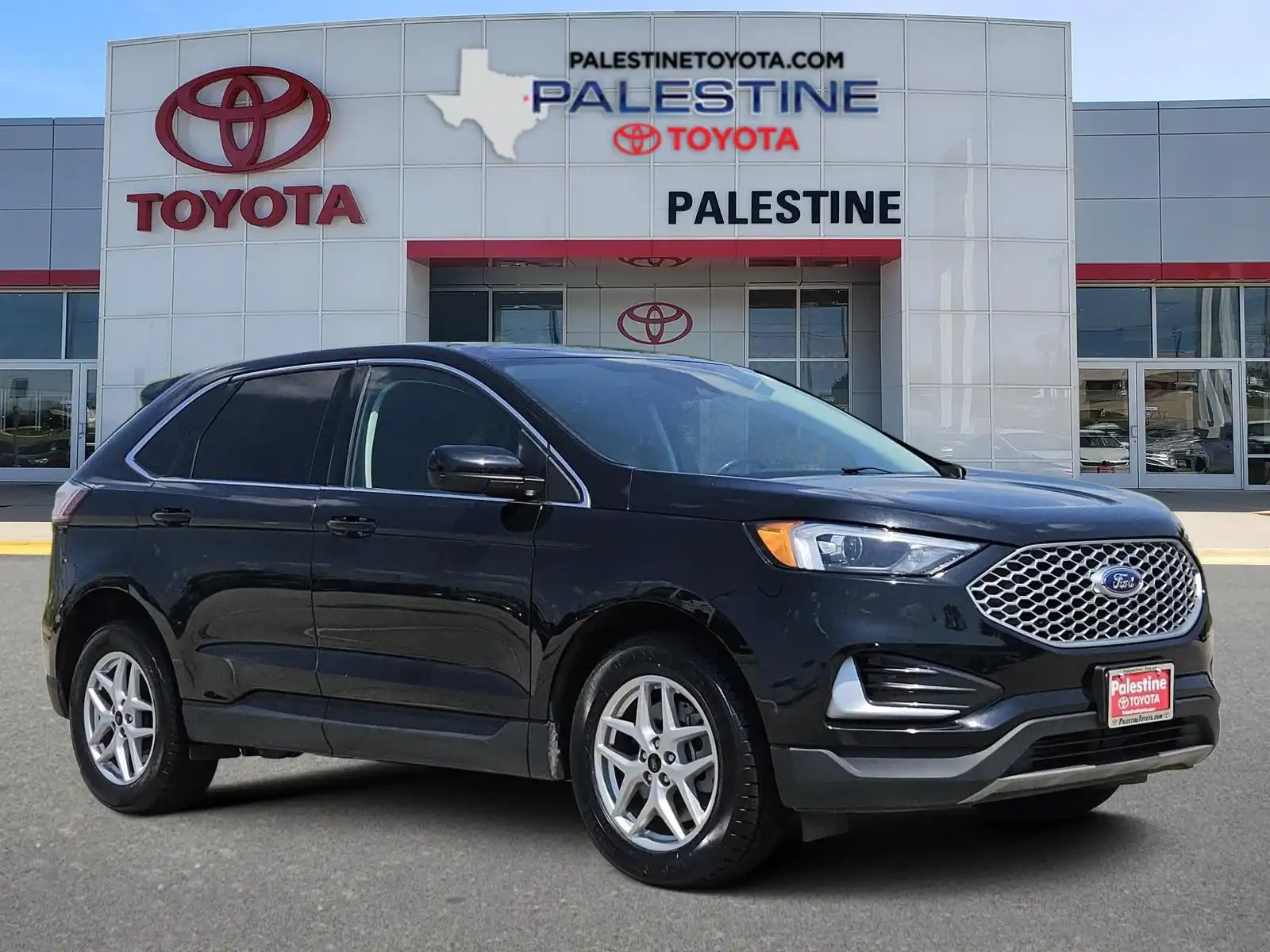2024 Ford Edge SEL AWD's photo