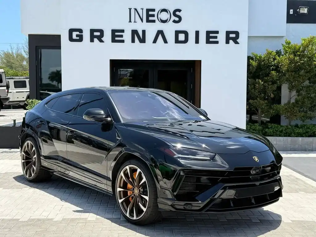 2024 Lamborghini Urus 4.0 V8 S's photo