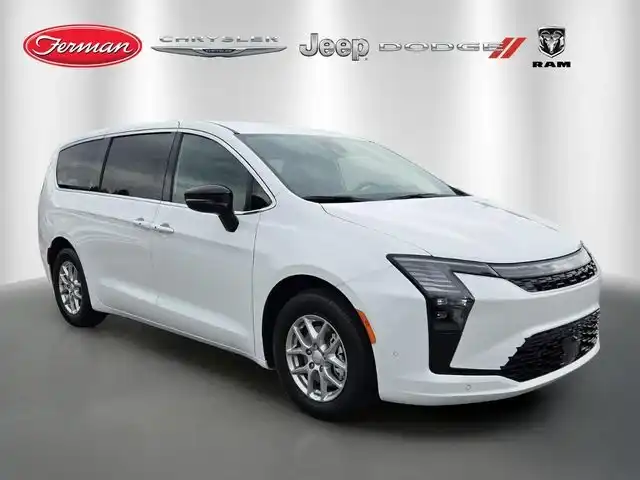 2027 Chrysler Pacifica Select's photo