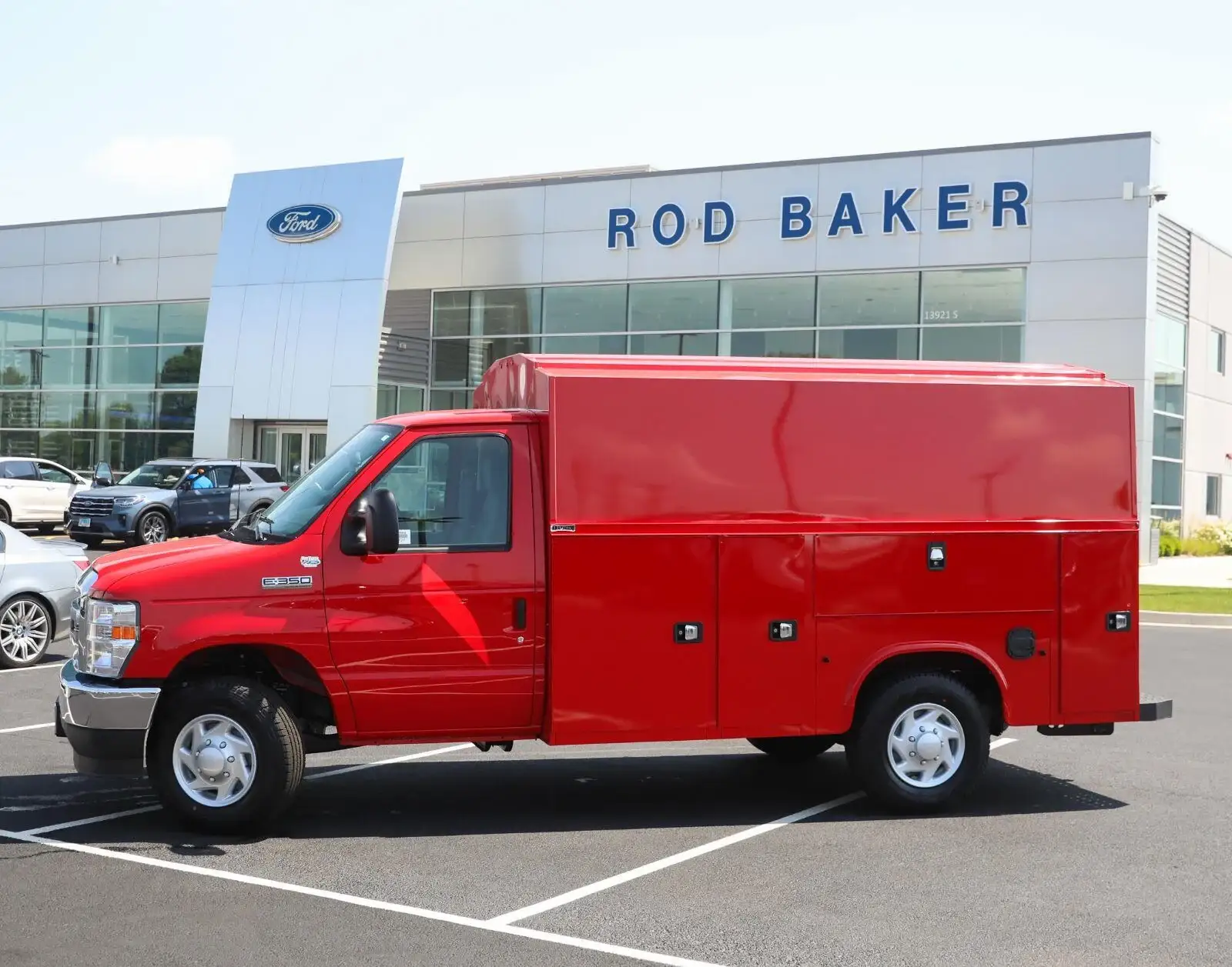 2026 Ford E-Series SRW E-350 Super Duty 138 in WB photo 1