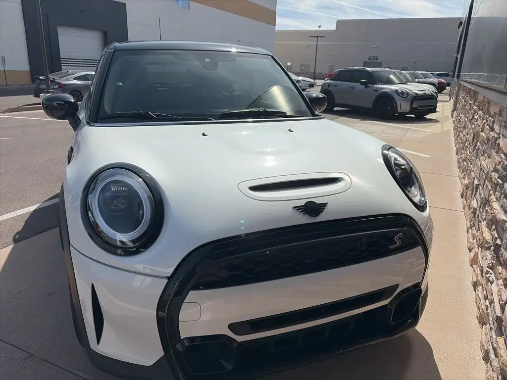 2024 MINI Hardtop Cooper S photo 5