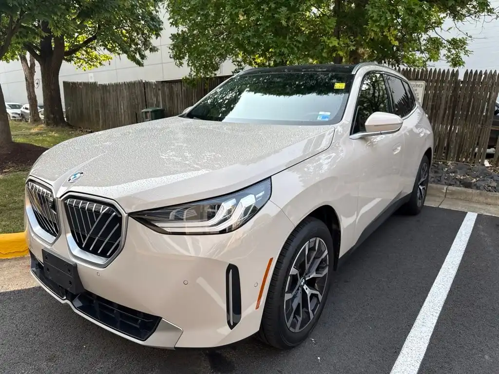 2025 BMW X3 30 XDRIVE's photo