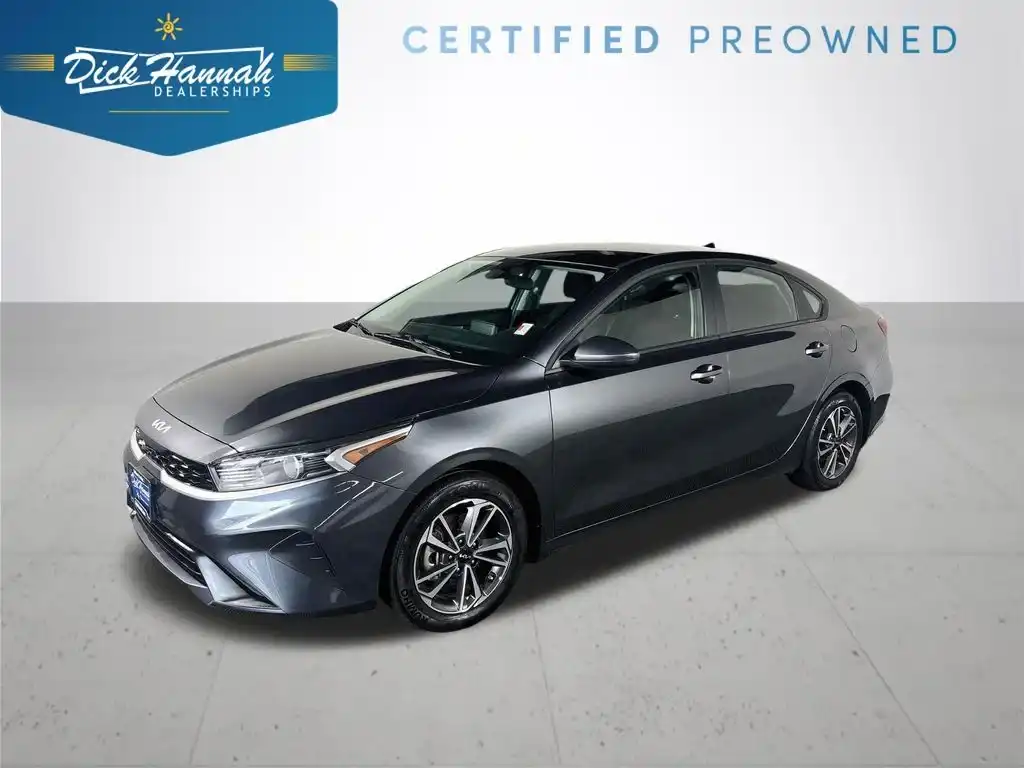 2024 Kia Forte LXS Auto's photo
