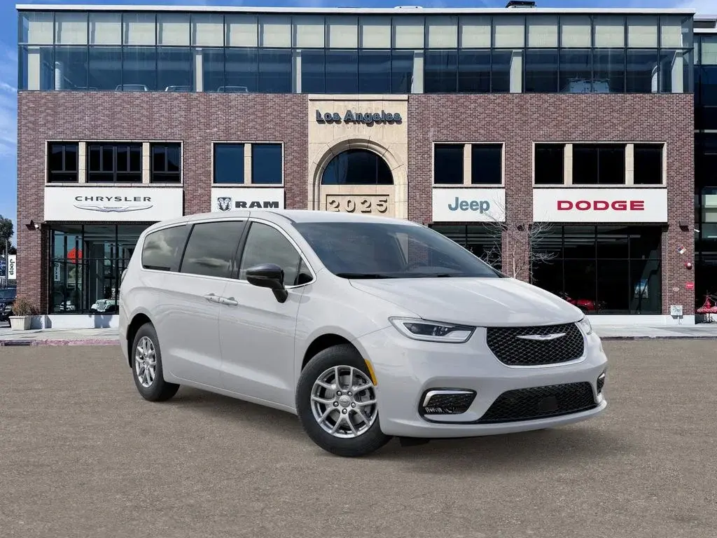 2026 Chrysler Pacifica Select photo 5