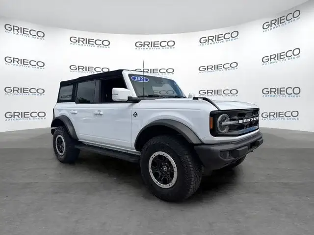 2022 Ford Bronco Outer Banks Advanced 4x4 photo 1