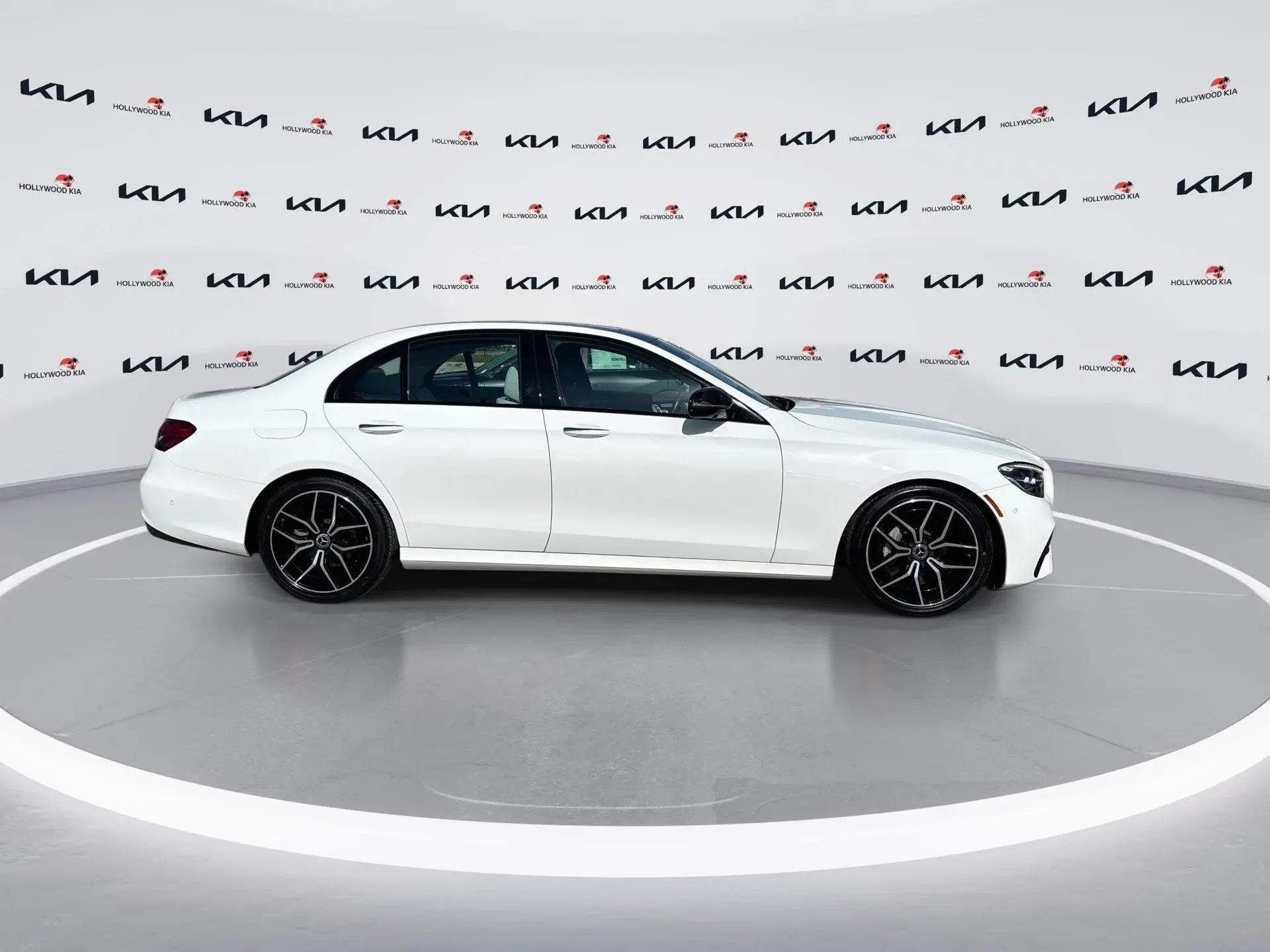 2021 Mercedes-Benz E-Class E350 photo 5