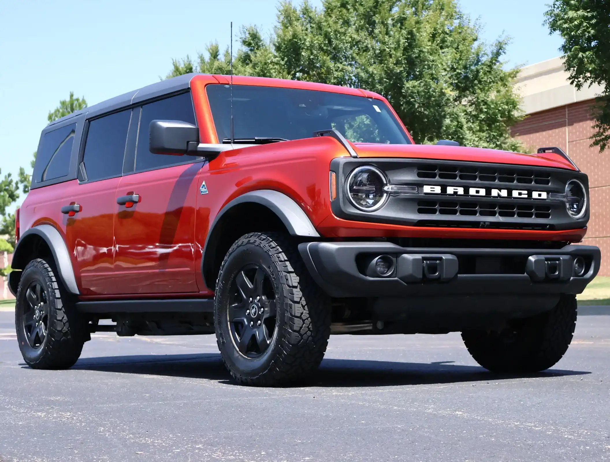 2023 Ford Bronco Black Diamond Advanced (322A) 4x4's photo