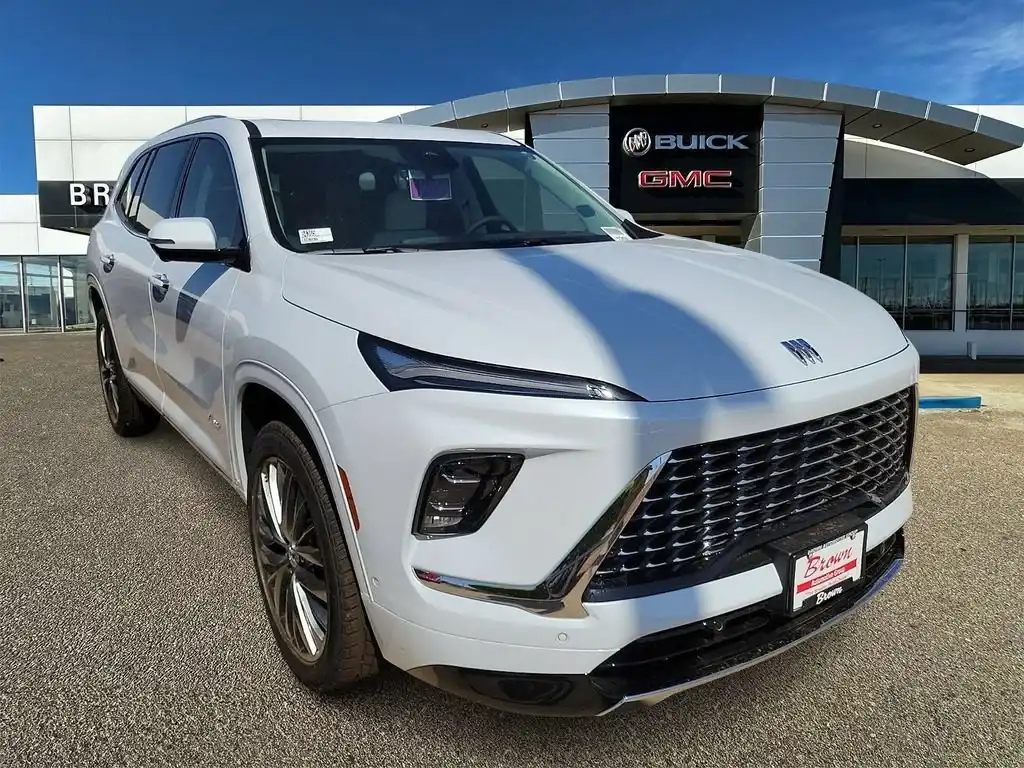 2026 Buick Enclave Avenir AWD's photo