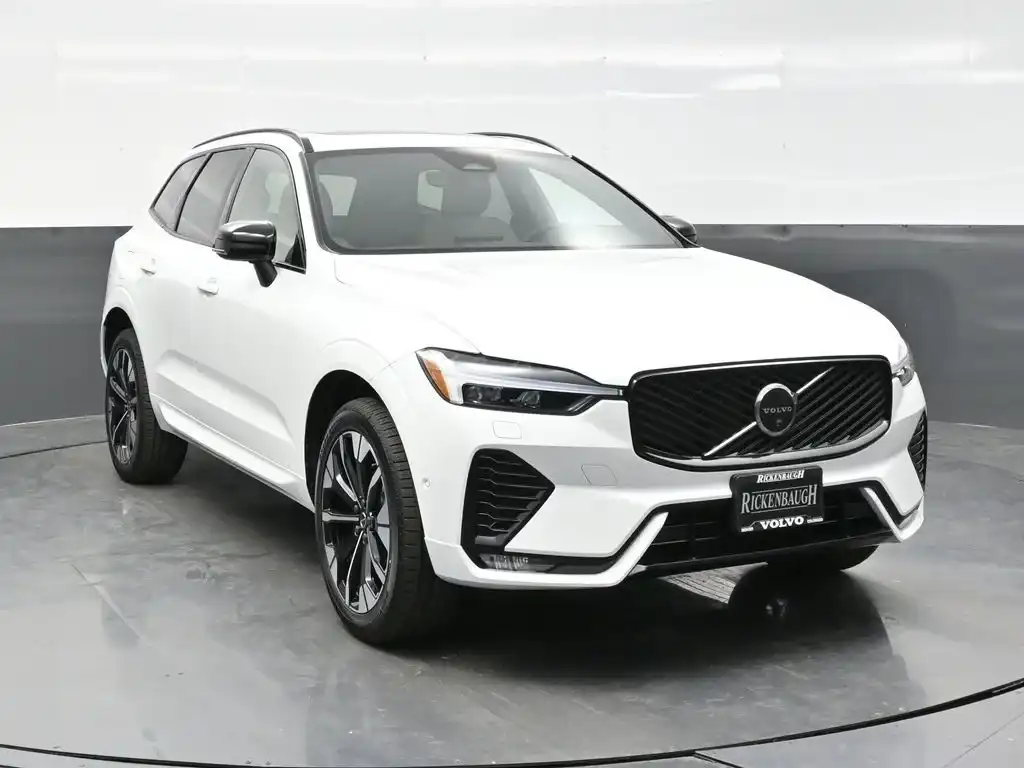 2026 Volvo XC60 B5 Plus Dark AWD's photo