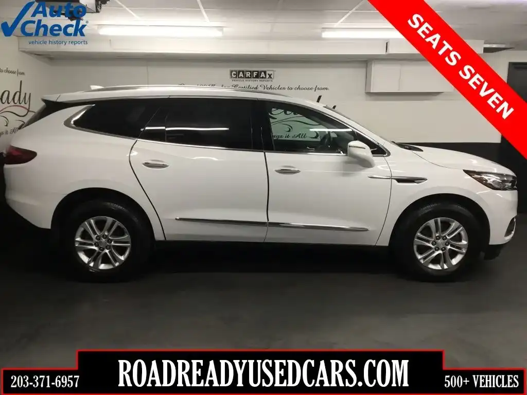2018 Buick Enclave Essence AWD's photo