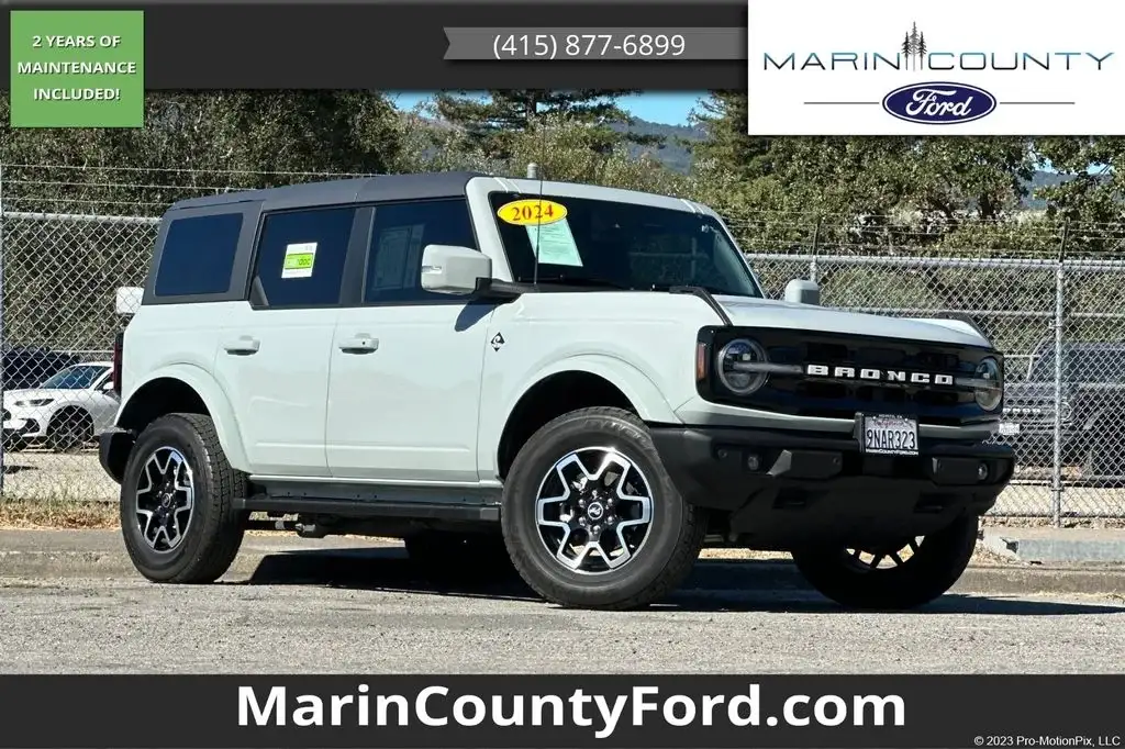 2024 Ford Bronco Outer Banks 4x4 photo 1