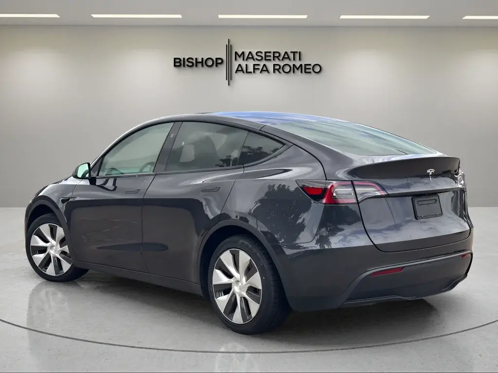 2024 Tesla Model Y Long Range Rear Wheel Drive photo 3