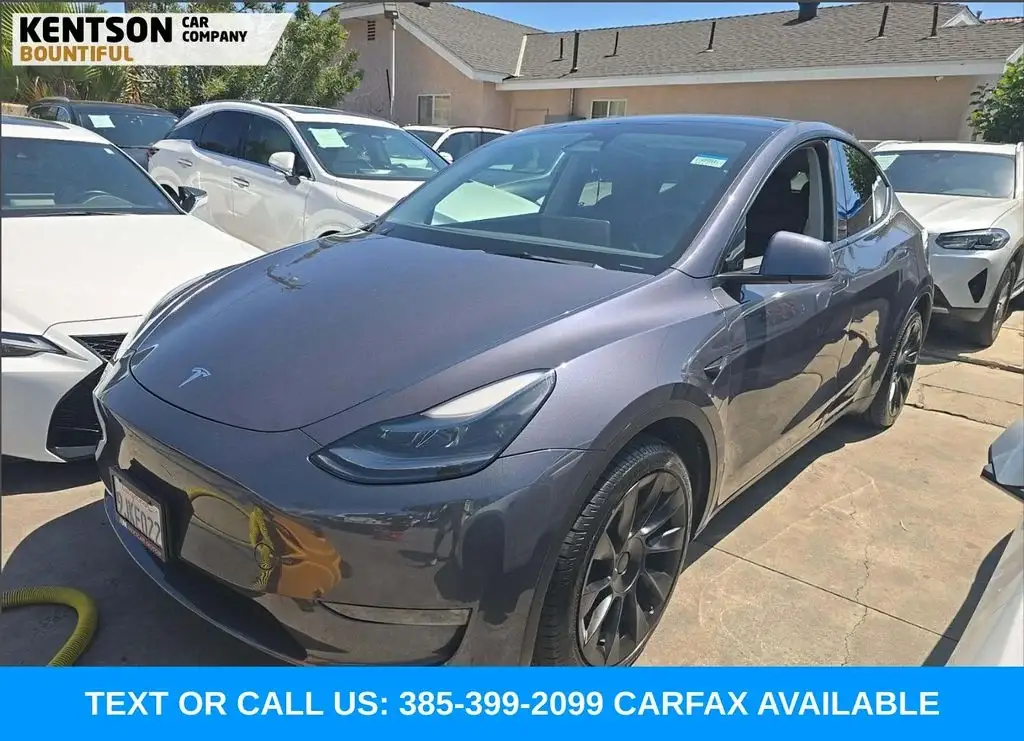 2023 Tesla Model Y Long Range Dual Motor AWD photo 1