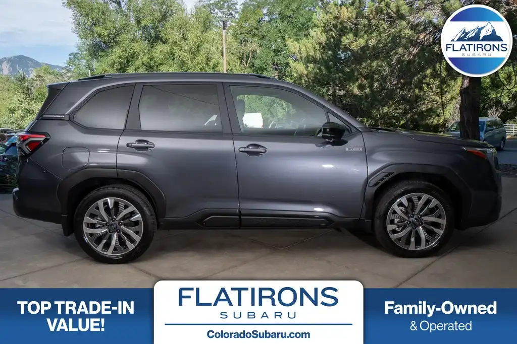 2025 Subaru Forester Touring Hybrid's photo