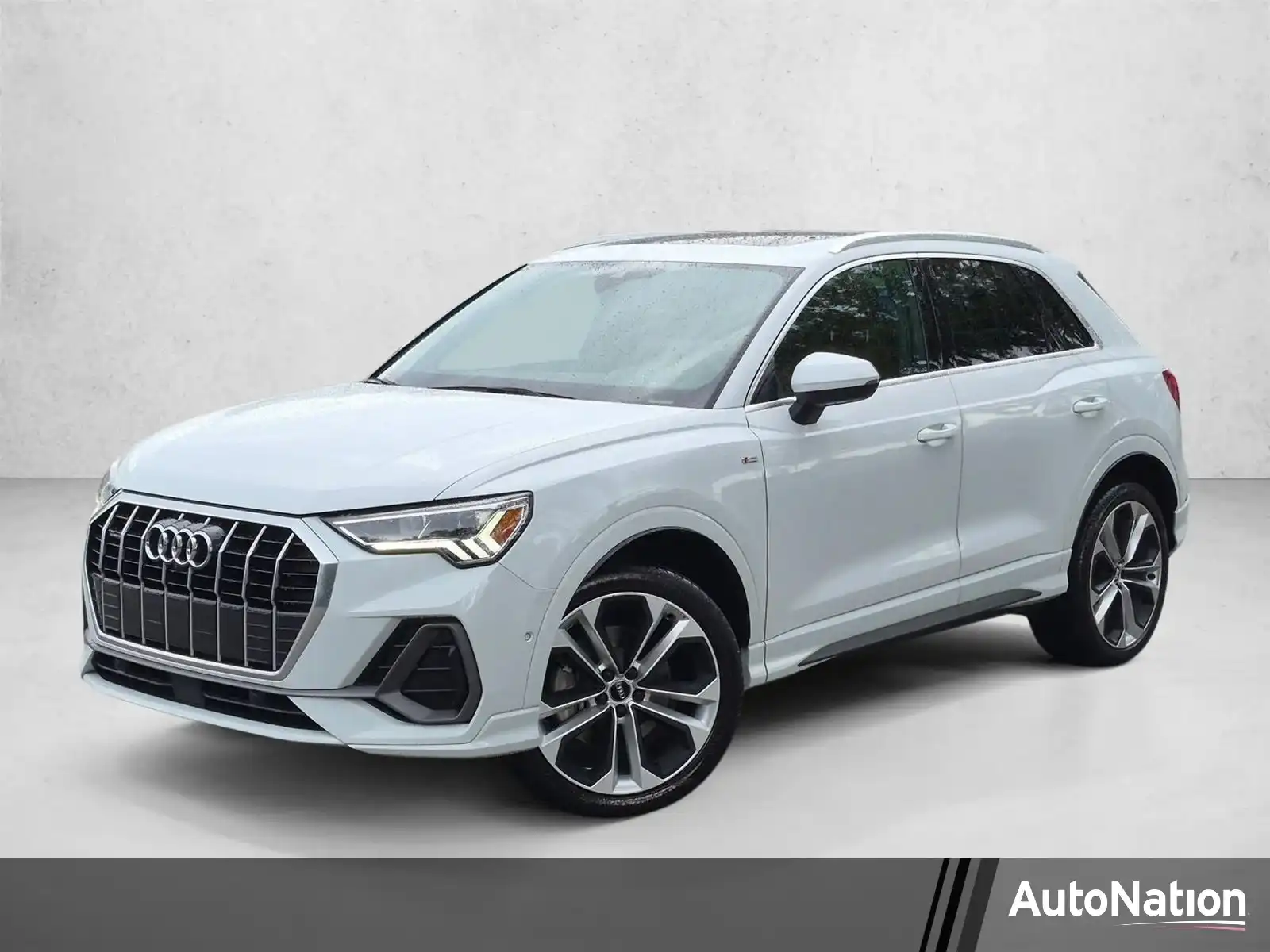 2020 Audi Q3 45 TFSI S Line Prestige quattro's photo