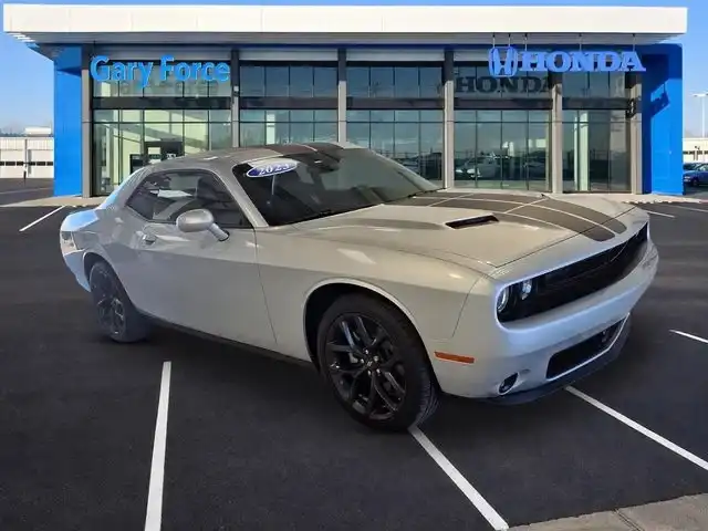 2023 Dodge Challenger SXT Auto's photo