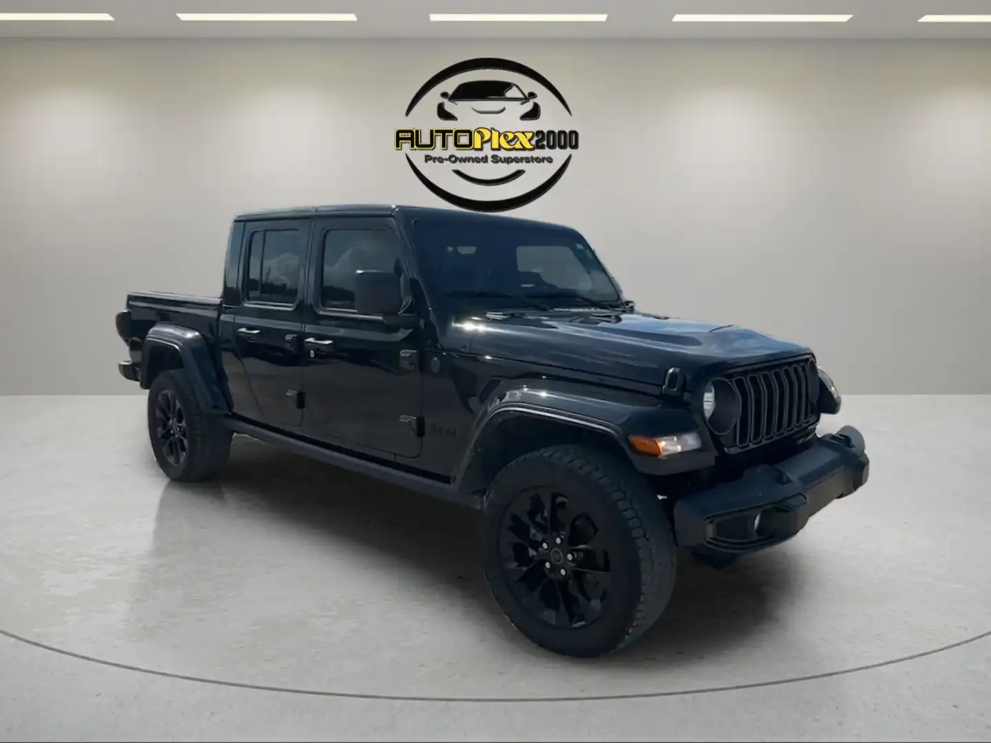 2024 Jeep Gladiator Nighthawk Auto's photo