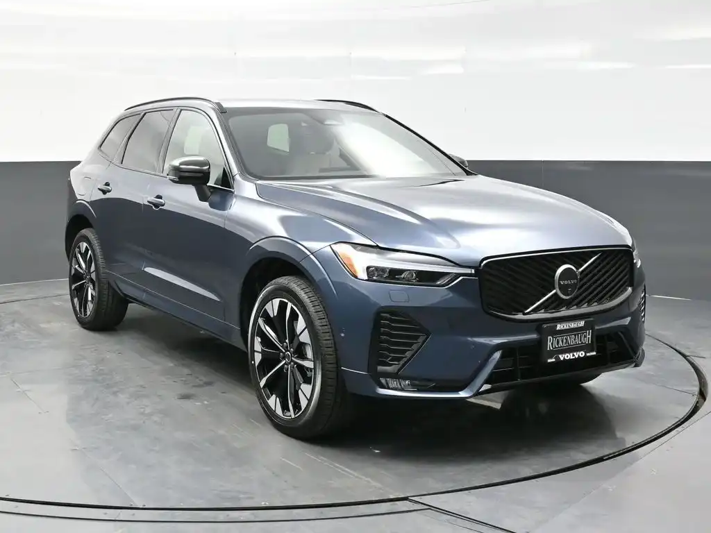 2026 Volvo XC60 B5 Plus Dark AWD's photo