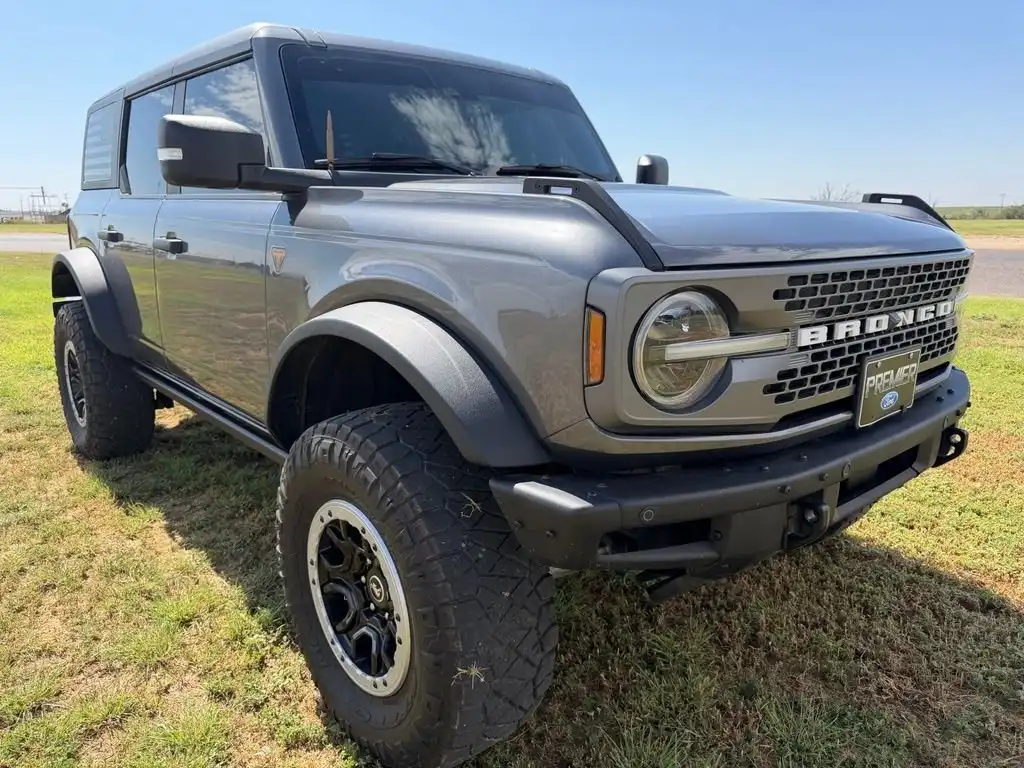 2023 Ford Bronco Badlands 4x4's photo