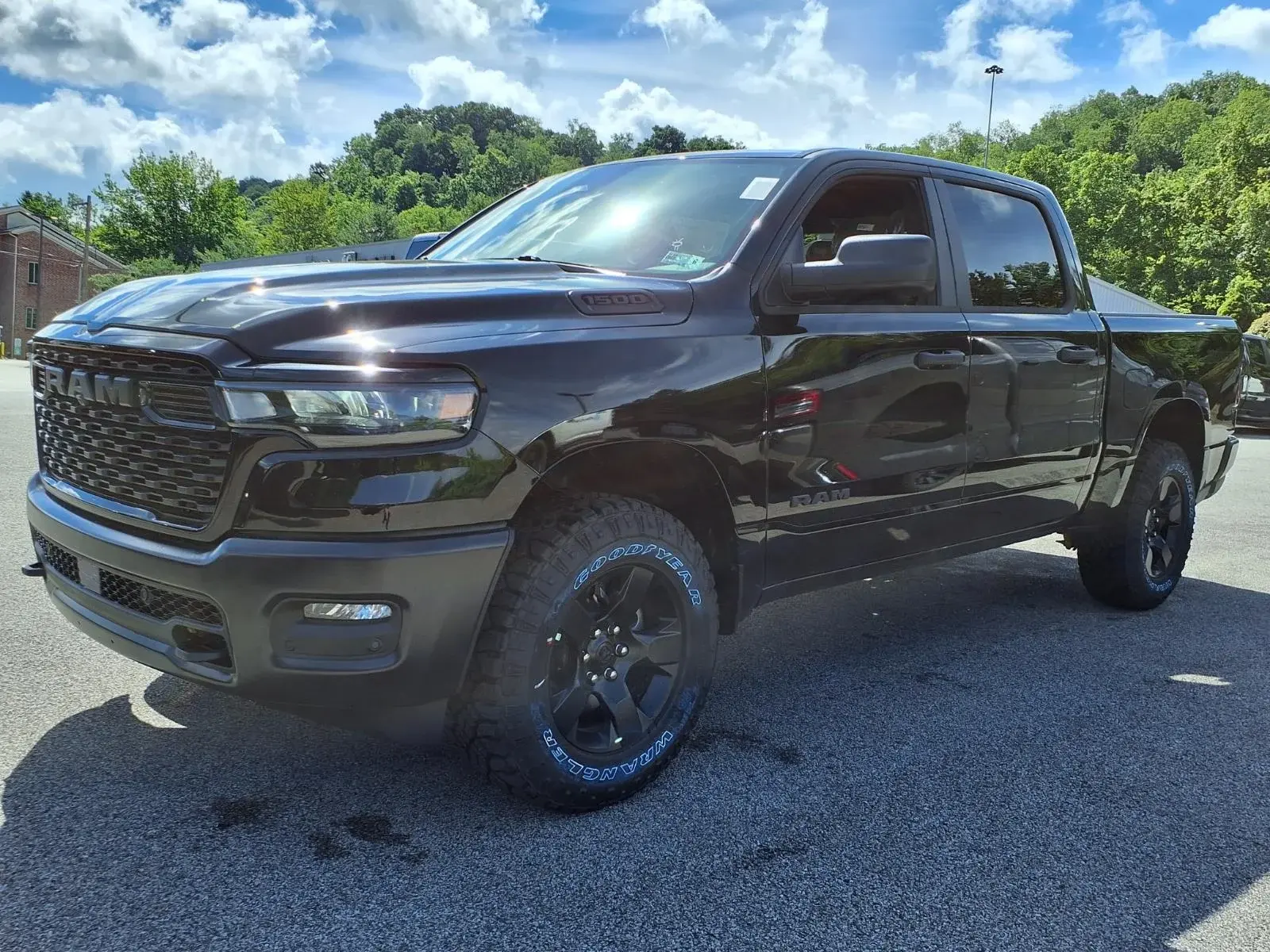 2026 RAM 1500 Warlock 4x4 Crew Cab 5'7 photo 3