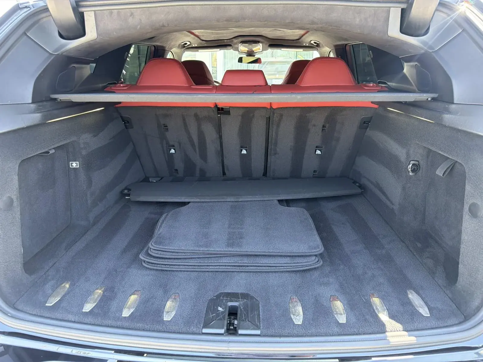 2023 BMW XM Base photo 5