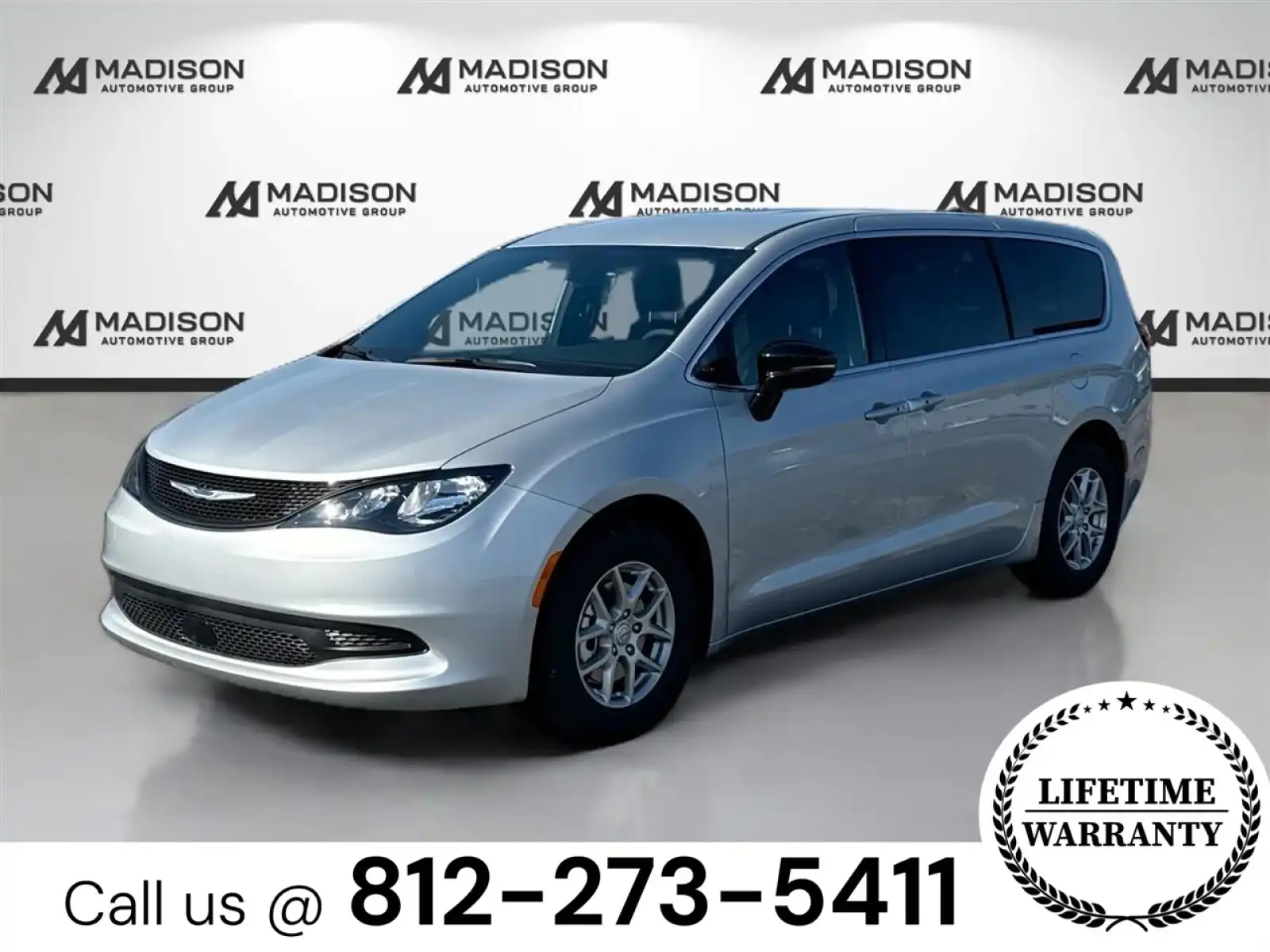 2026 Chrysler Voyager LX's photo