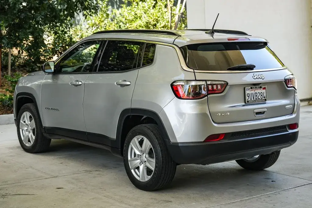 2022 Jeep Compass Latitude 4X4 photo 4