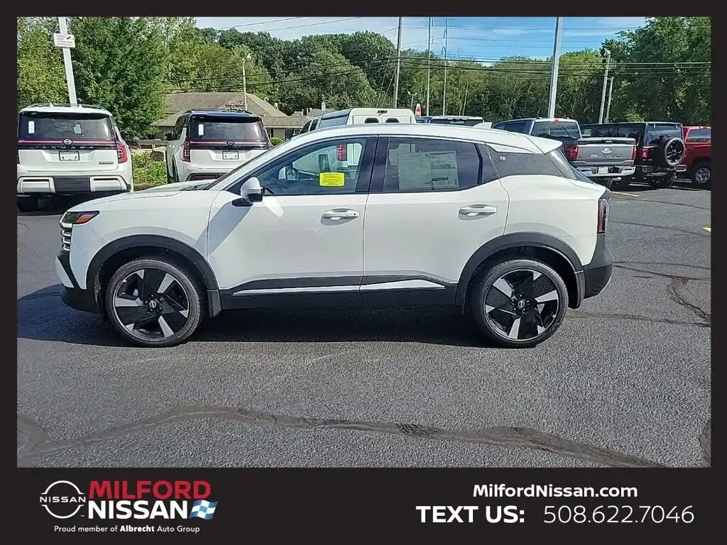 2026 Nissan Kicks 2.0 SR AWD's photo