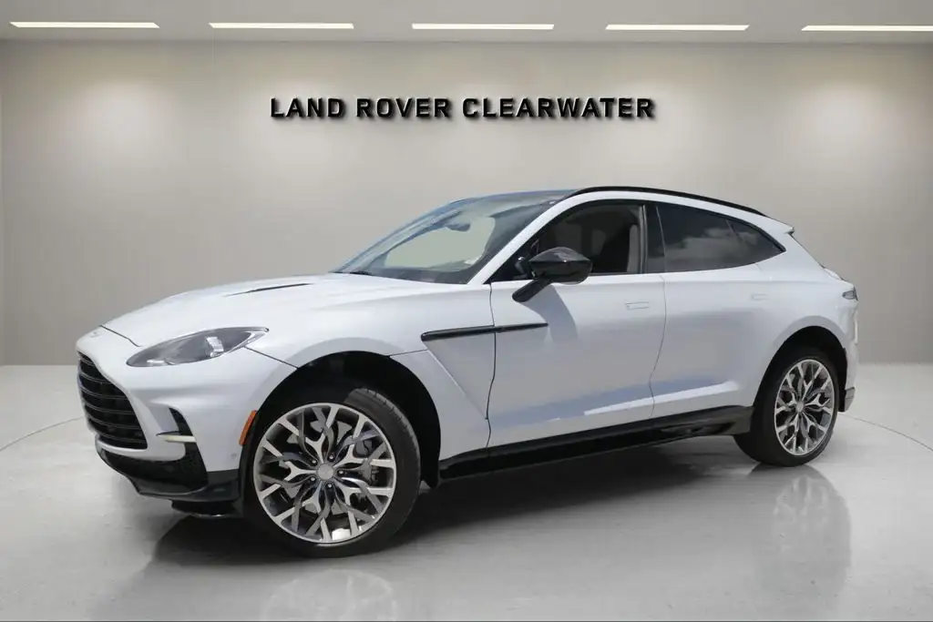 2023 Aston Martin DBX 4.0 V8 707 AWD's photo