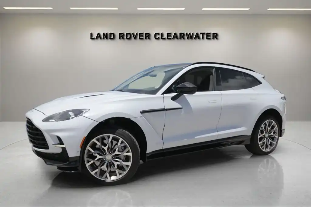 2023 Aston Martin DBX 4.0 V8 707 AWD's photo