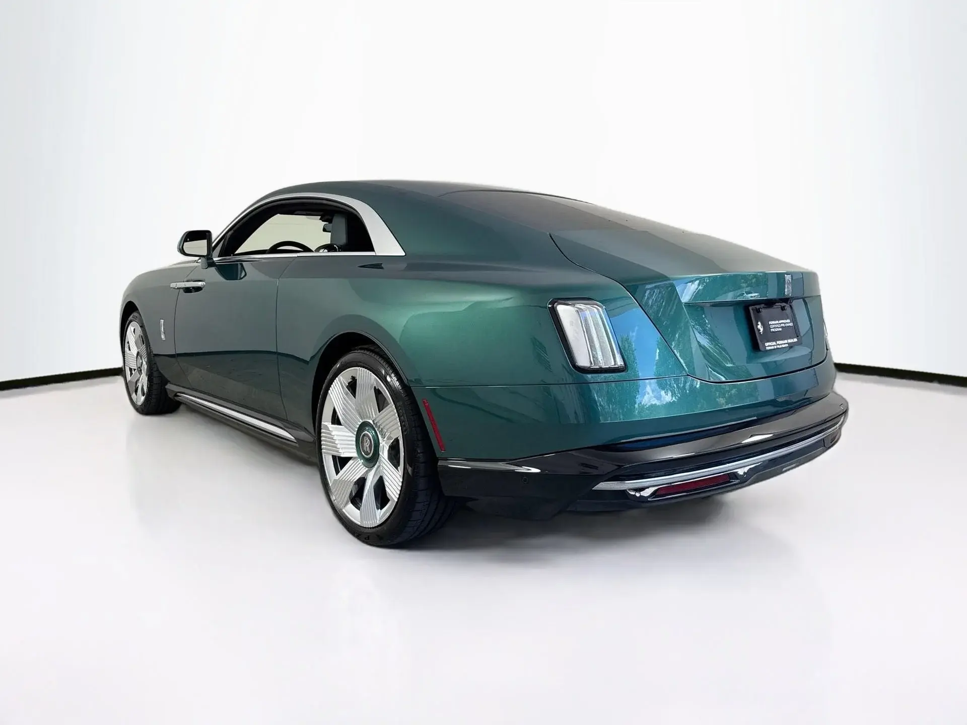 2025 Rolls-Royce Spectre Base photo 5