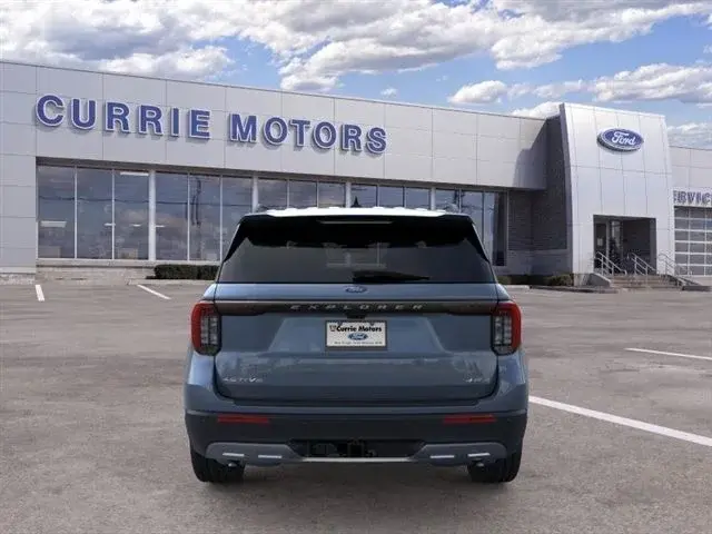 2026 Ford Explorer Active 4WD photo 5