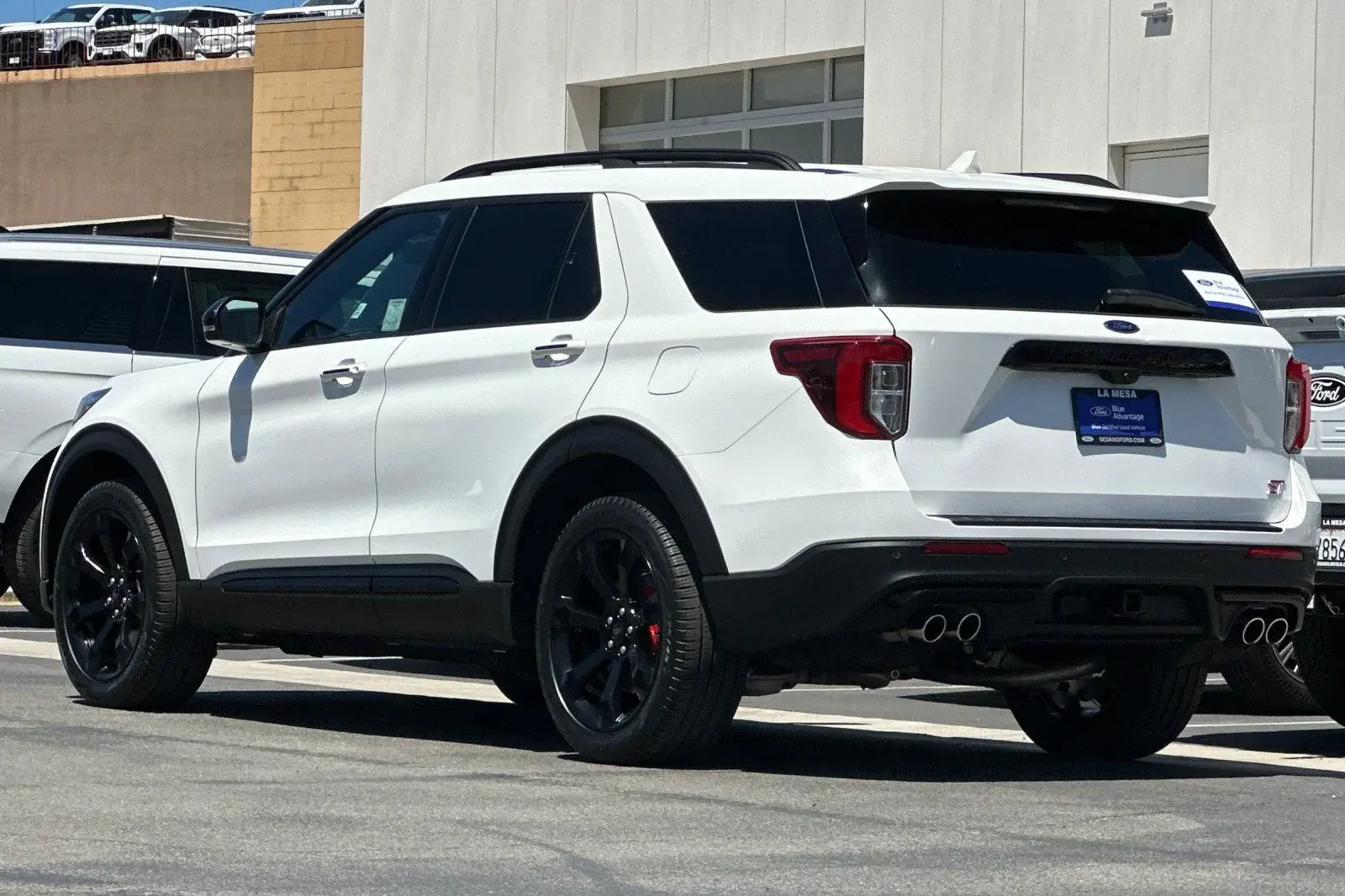 2023 Ford Explorer ST 4WD photo 5