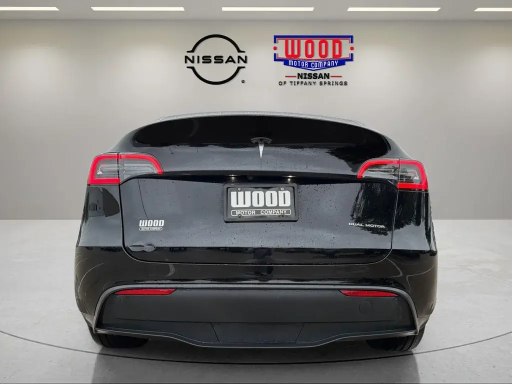 2023 Tesla Model Y Long Range Dual Motor AWD photo 3