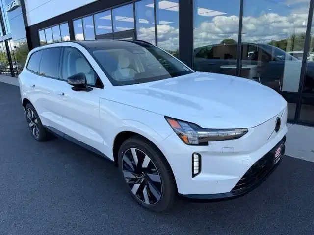 2026 Volvo EX90 Twin Motor Plus 7-Seater's photo