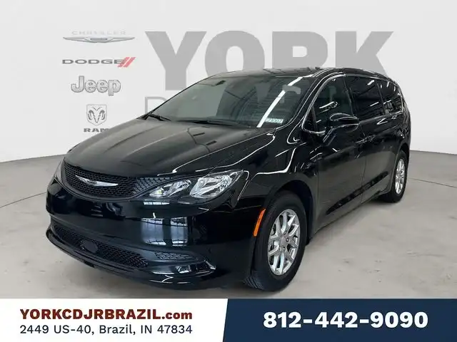 2027 Chrysler Voyager LX's photo