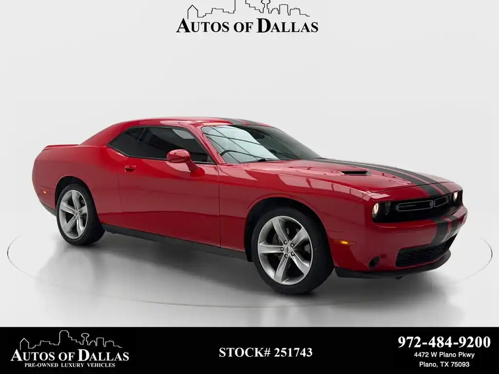 2018 Dodge Challenger SXT's photo