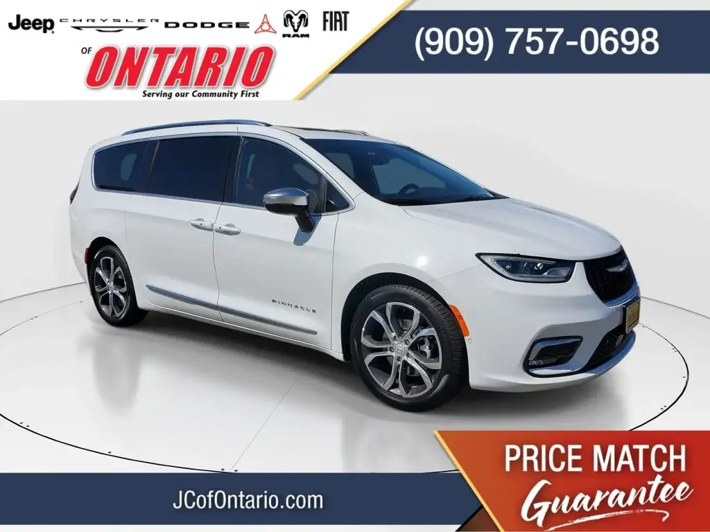 2026 Chrysler Pacifica Pinnacle photo 1
