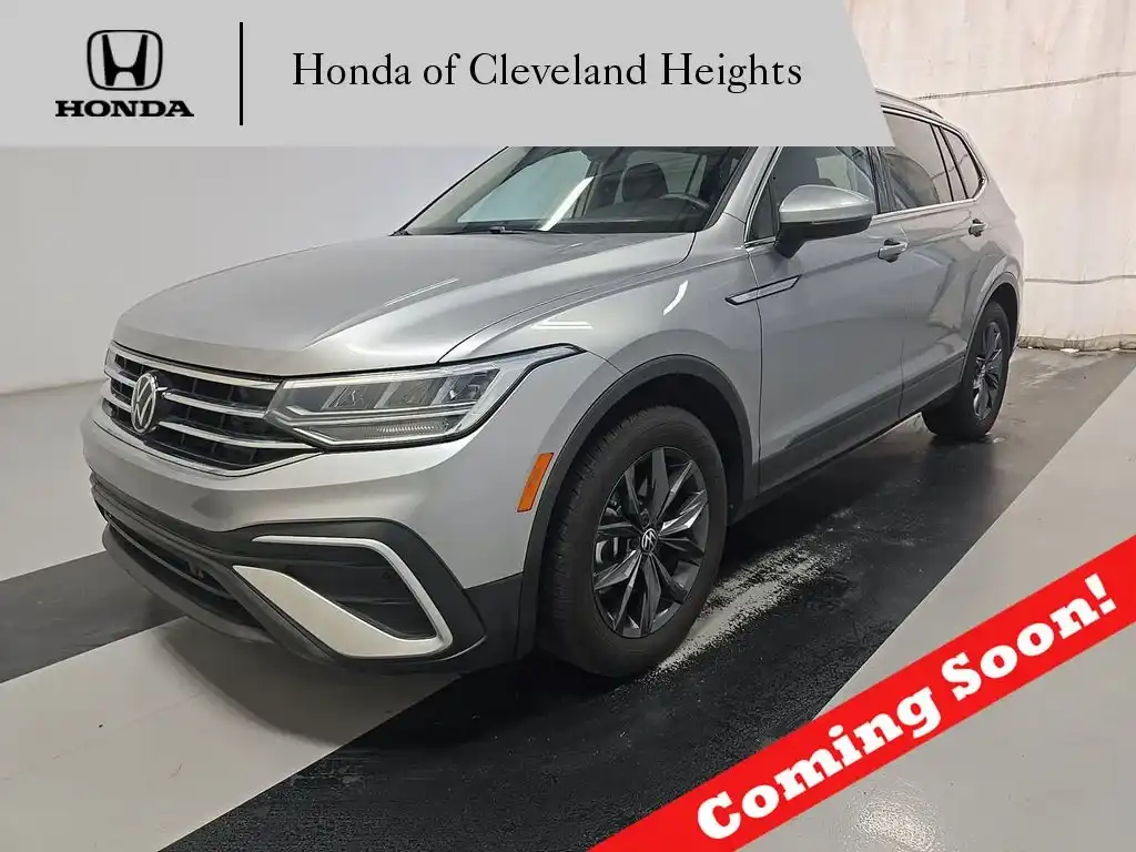 2023 Volkswagen Tiguan 2.0T SE's photo