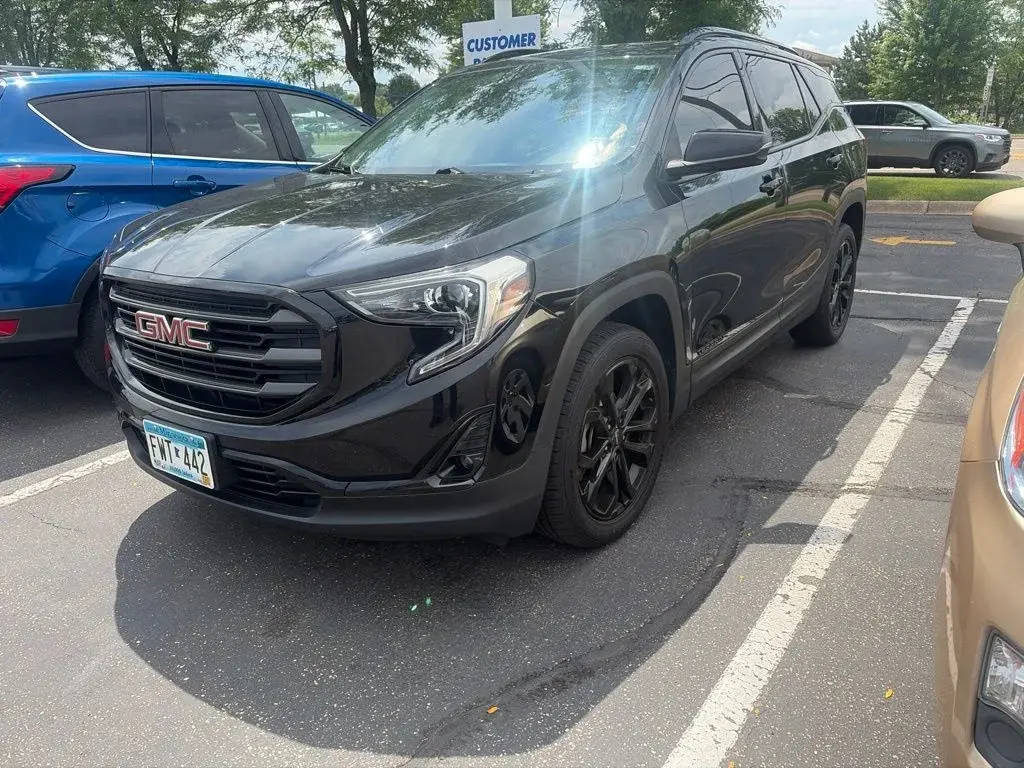 2021 GMC Terrain SLT AWD photo 3