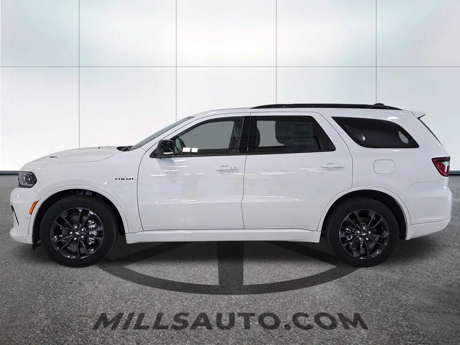 2025 Dodge Durango R/T Plus AWD photo 3