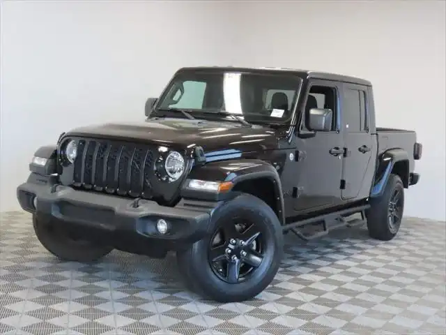2021 Jeep Gladiator Sport S's photo
