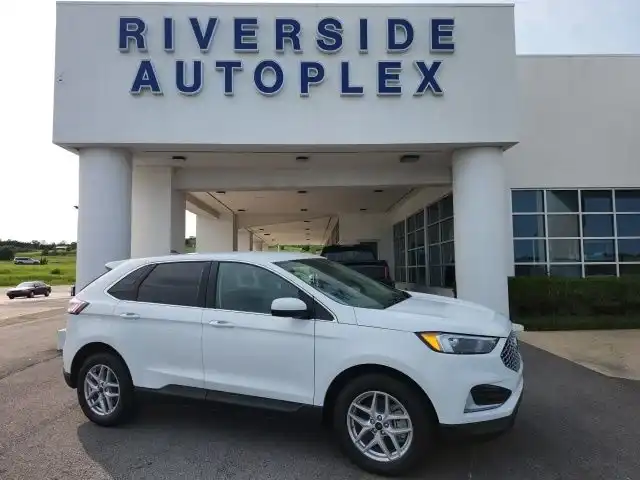 2024 Ford Edge SEL AWD's photo
