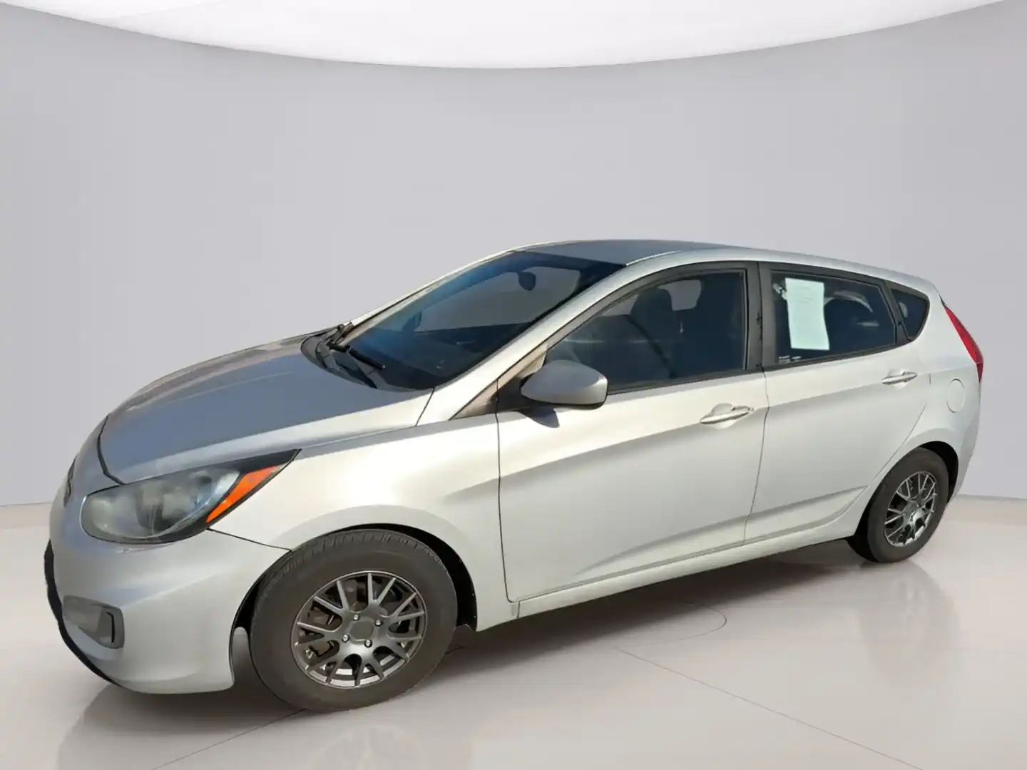2014 Hyundai Accent GS 5-Door 6-Speed Automatic's photo